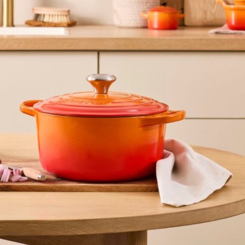 La Creuset - Cast Iron Round Casserole (Volcanic)